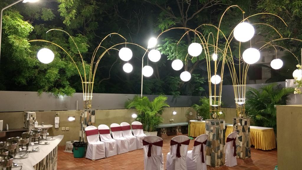 Hanu Reddy Residences Poes Garden Chennai Eksteriør billede